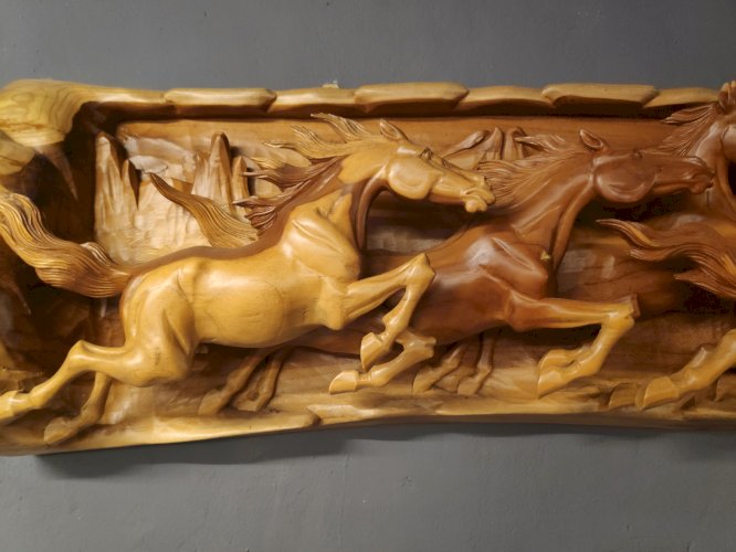 Ukiran Relief 3D Kuda Lari